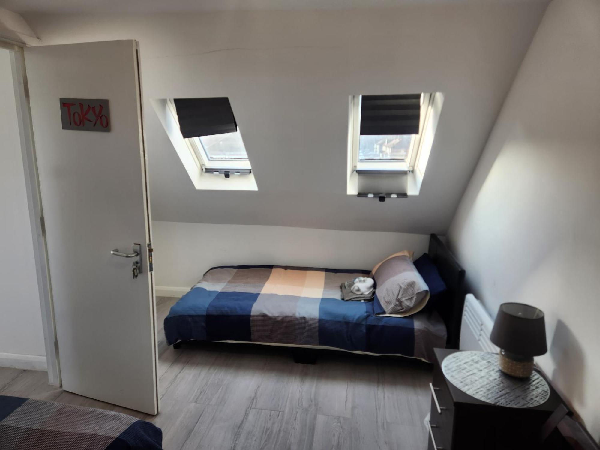 Luxury 5-Room House - Your Perfect Getaway Awaits Goodmayes
