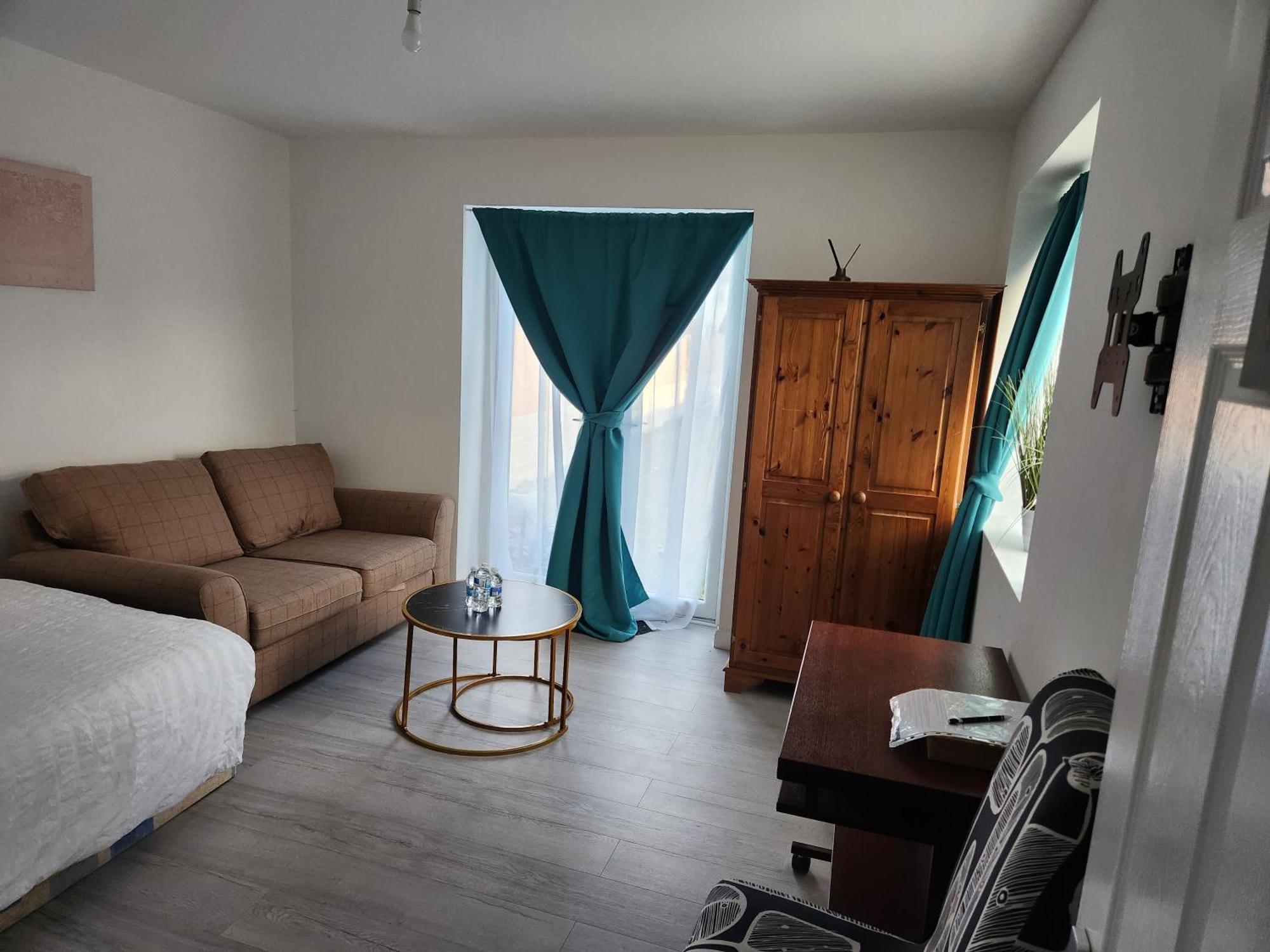 Luxury 5-Room House - Your Perfect Getaway Awaits
