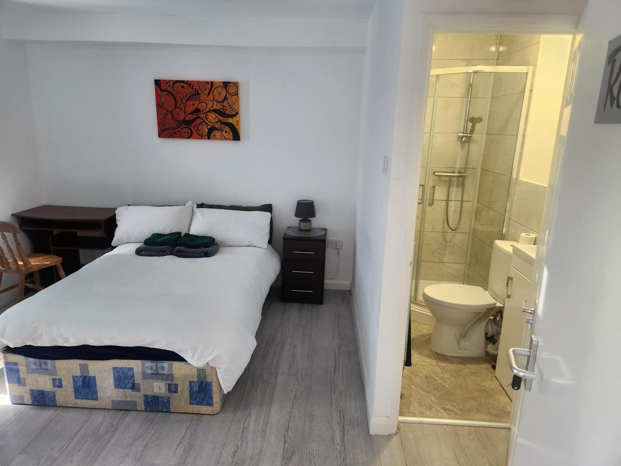 Luxury 5-Room House - Your Perfect Getaway Awaits